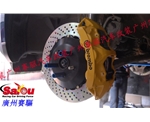 意大利BREMBO竞技版6活塞刹车卡钳 黄色BREMBO GT版刹车套装