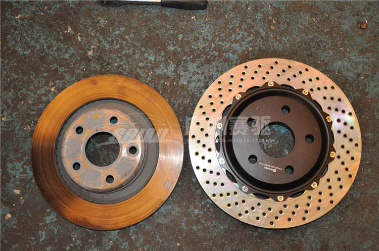 bremboGT刹车碟与原车碟对比