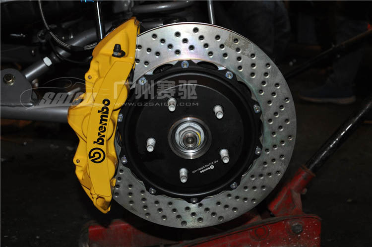 牧马人改装bremboGT刹车套件