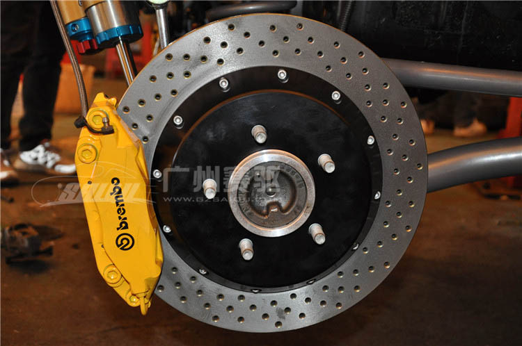 牧马人升级bremboGT刹车套件