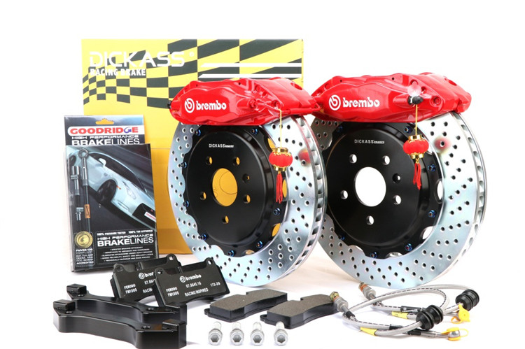 brembo 特斯拉大四活塞刹车